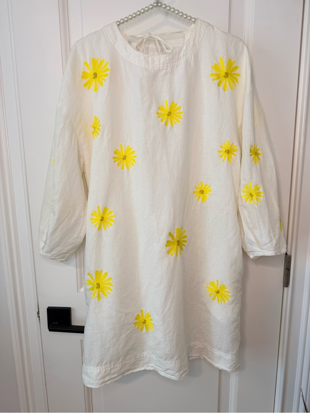 Something Navy Cream Lightweight Daisy Shift Dress Medium
